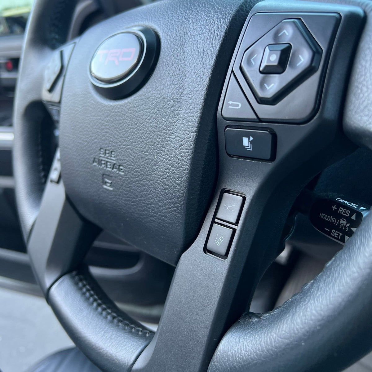 Steering Wheel Blackout Surround