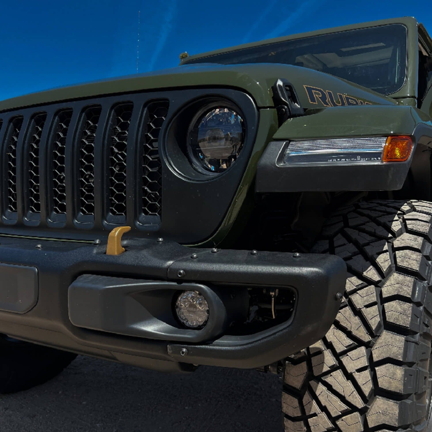 ARB 3 Piece Modular Bumper Quatro Fog Mount